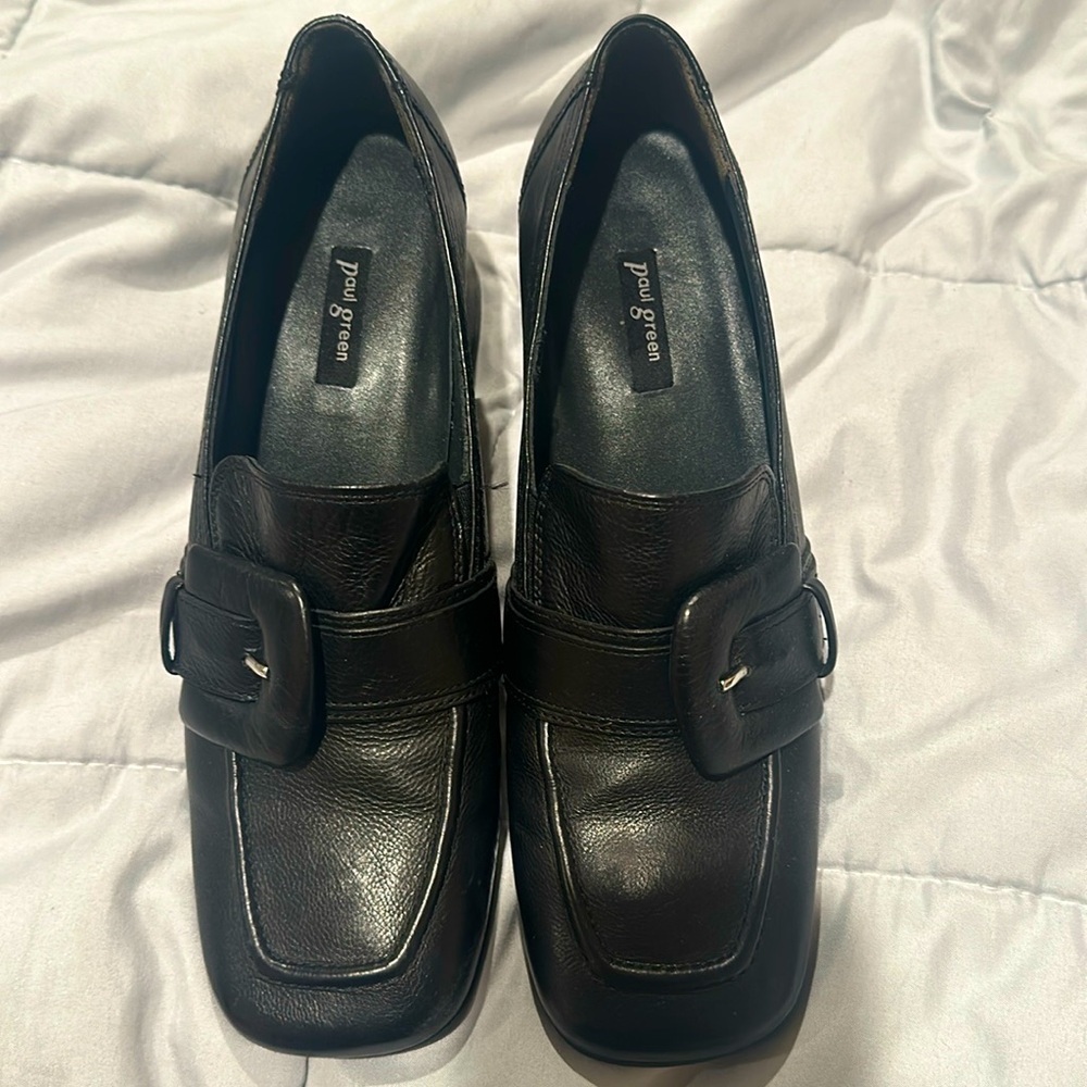 New 8.5 Paul Green block heels
